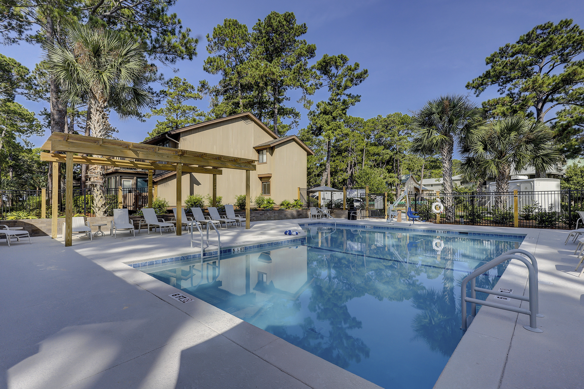 Resort South Beach Villas