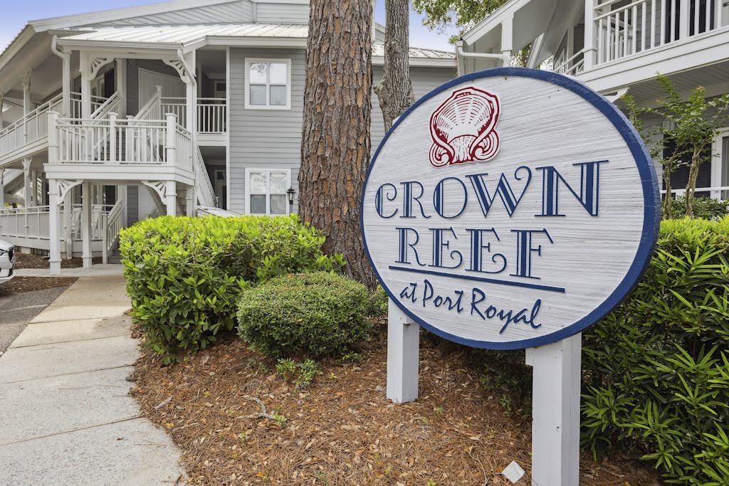Resort Crown Reef