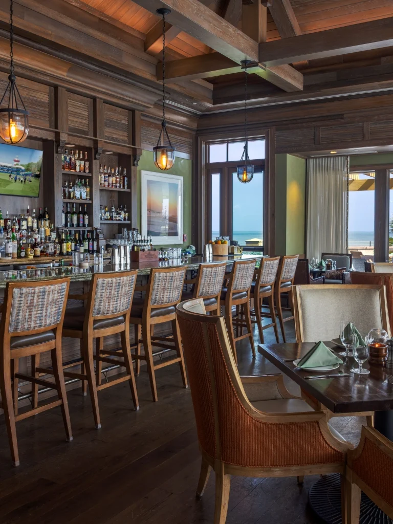 Things To Do Ocean Lounge